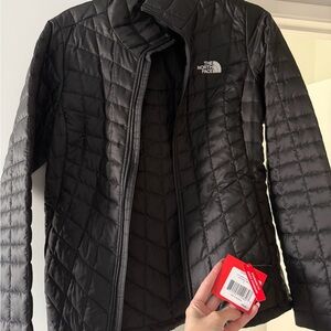 NWT The North Face Black Matte Jacket
